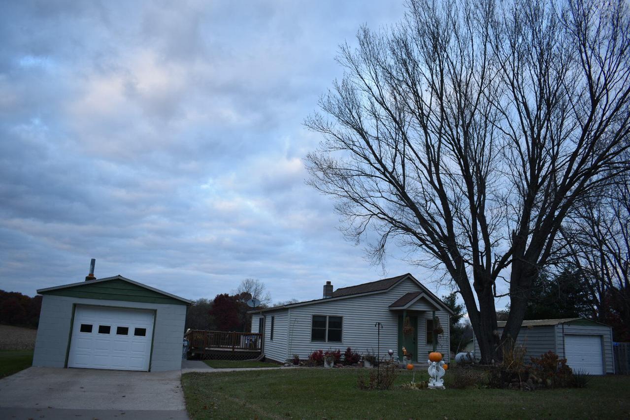 W15858 Crogan Ln, Ettrick, WI 54627