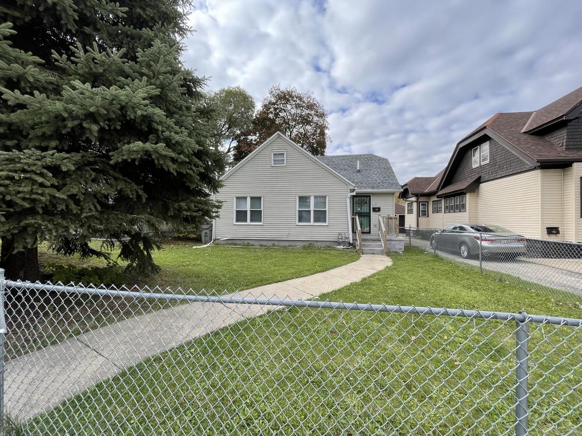 4139 N 48th St, Milwaukee, WI 53216