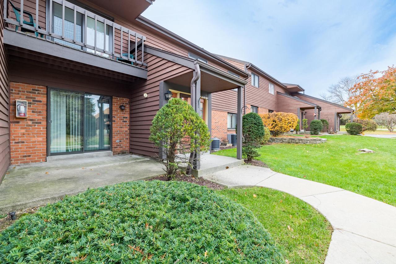 3742 W Cold Spring, Greenfield, WI 53221