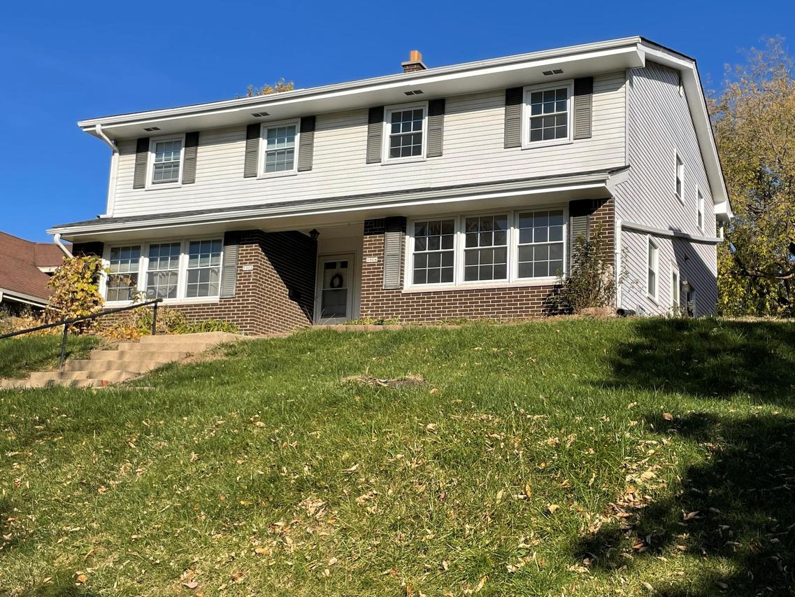 5906 W Wells St #5908, Wauwatosa, WI 53213