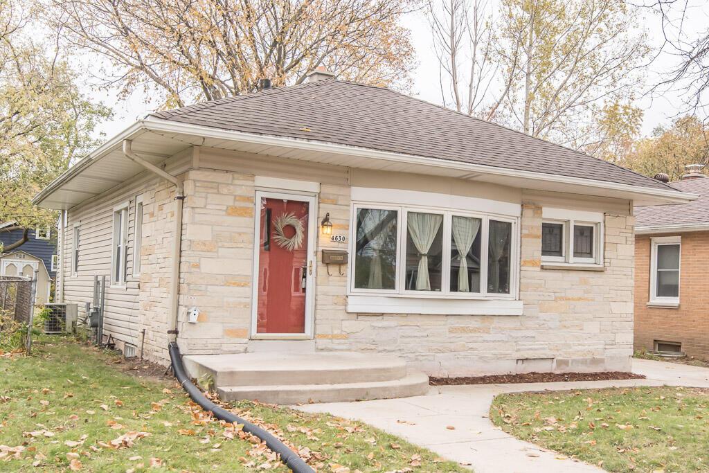 4630 N 126th St, Butler, WI 53007