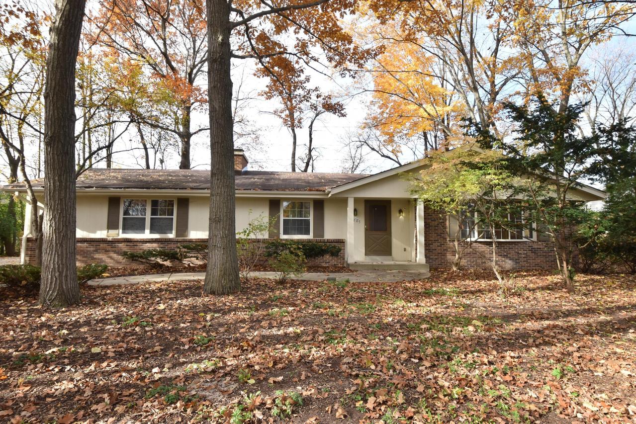 9245 N 67th St, Brown Deer, WI 53223