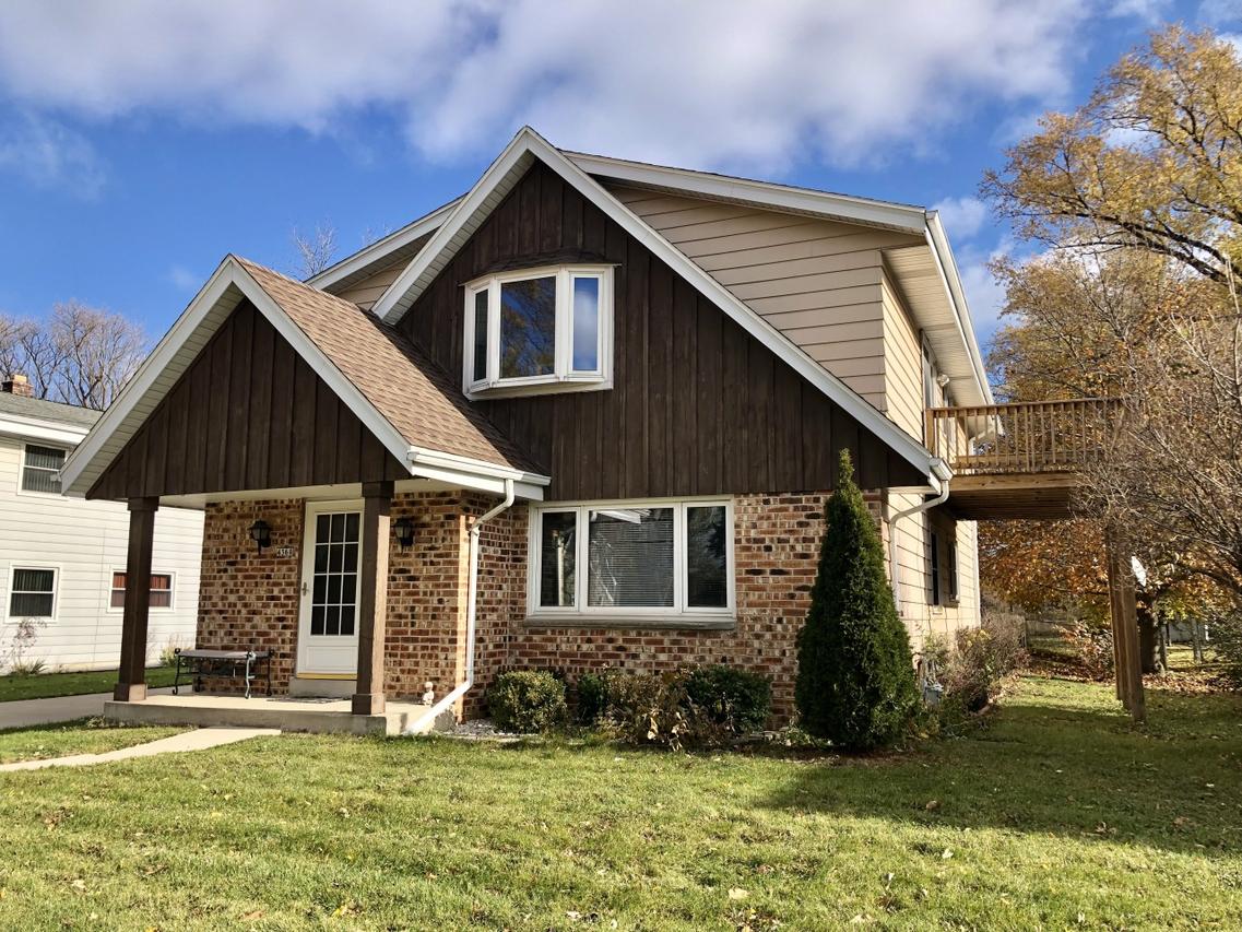4368 S Iowa Ave, Saint Francis, WI 53235