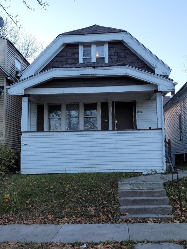 2057 N 32nd St #2057 A, Milwaukee, WI 53208