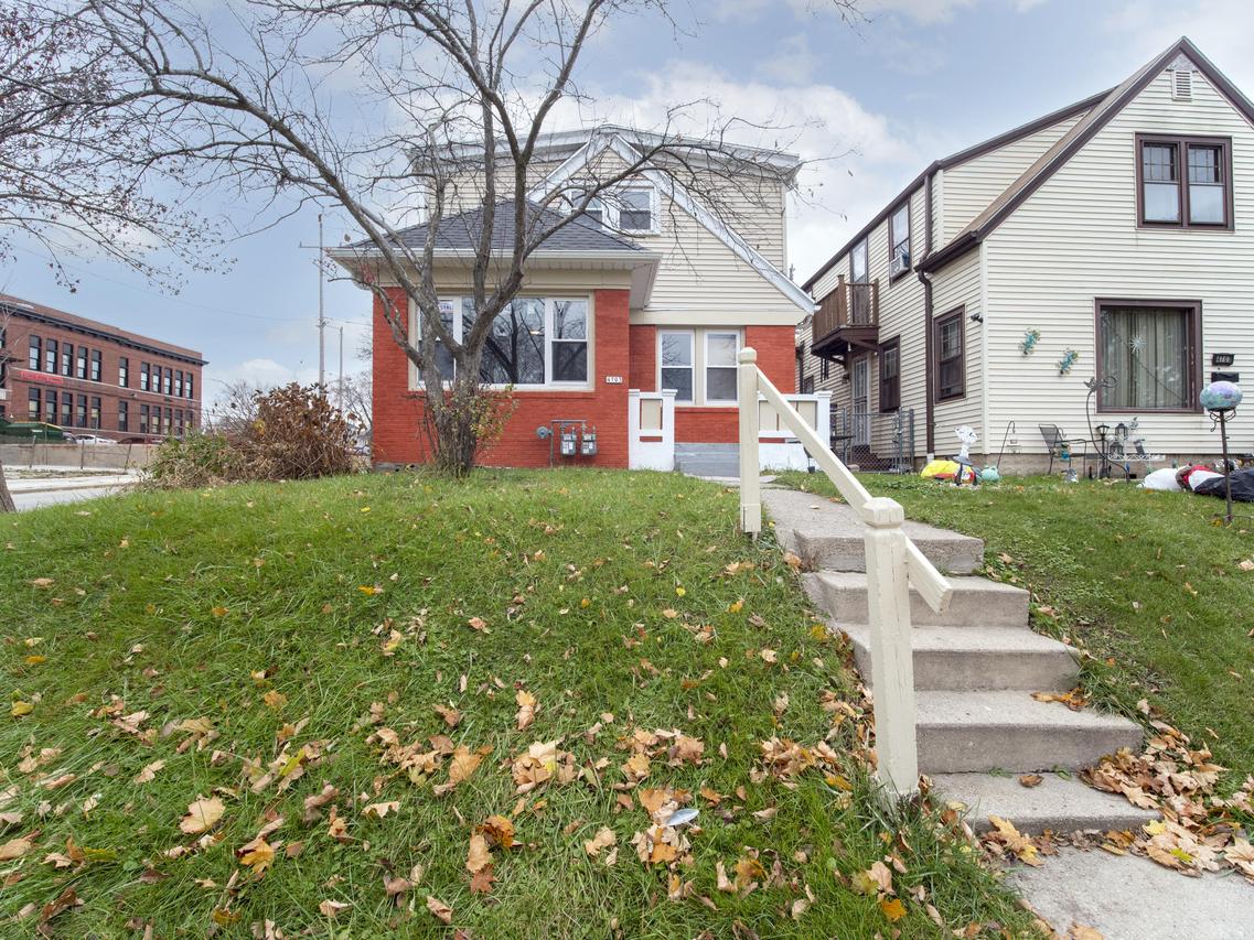 4703 N 35th St, Milwaukee, WI 53209