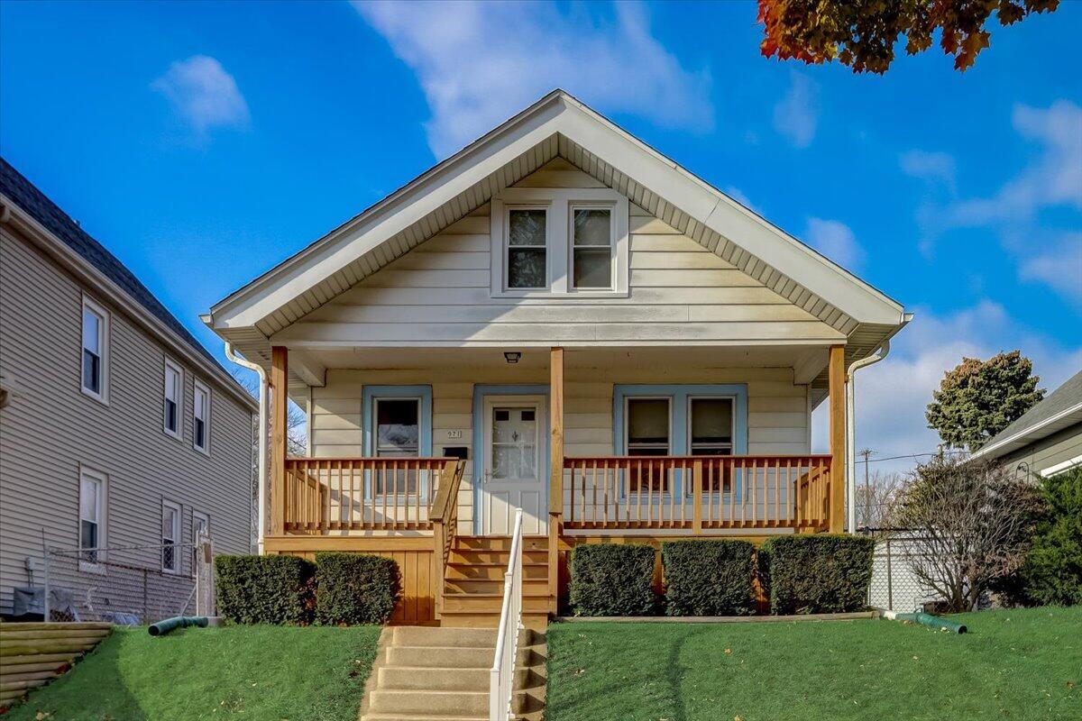 971 S 62nd St, West Allis, WI 53214