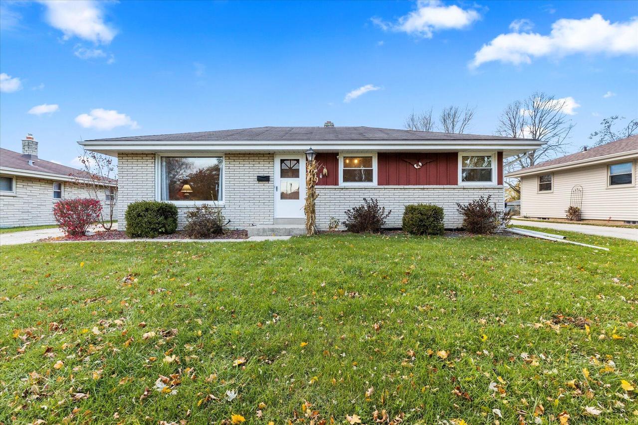 5727 S Elaine Ave, Cudahy, WI 53110