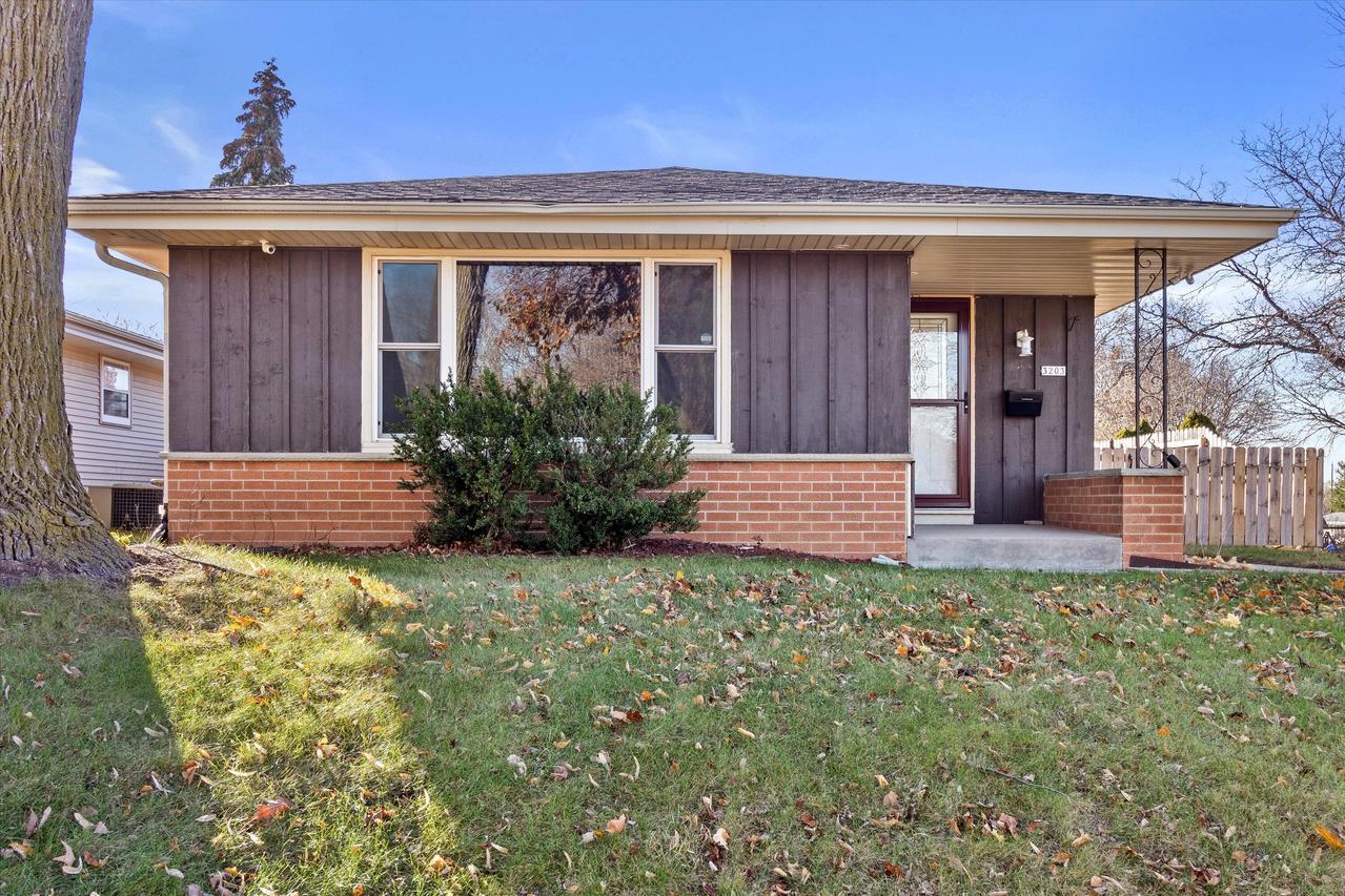 3203 E Ramsey Ave, Cudahy, WI 53110