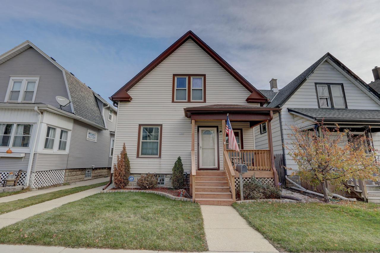 1560 S 73rd St., West Allis, WI 53214