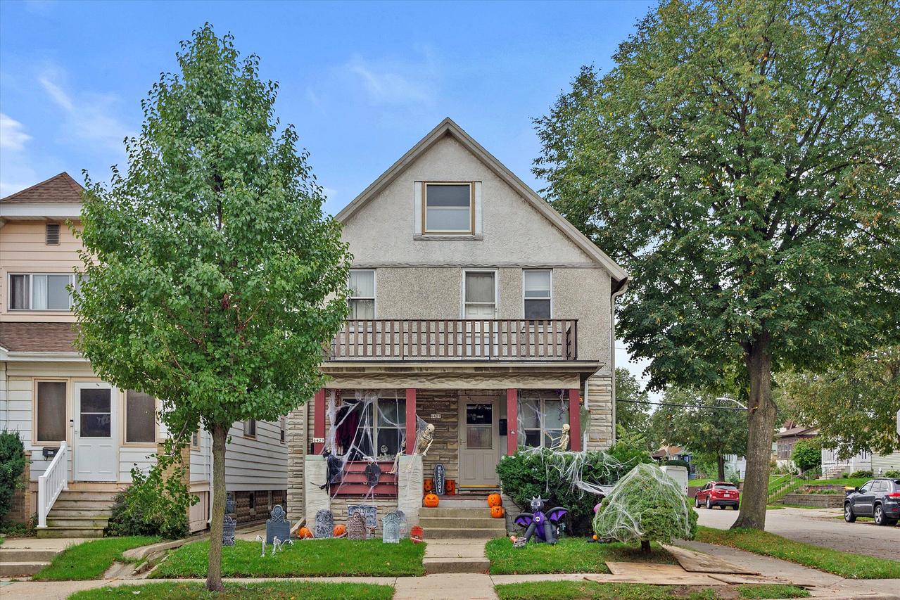 6427 W Mitchell St., West Allis, WI 53214