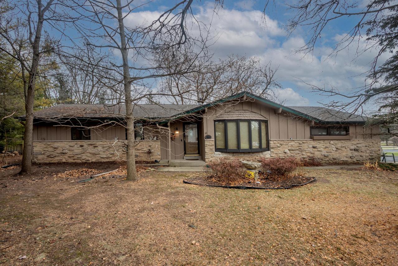 W223N7246 Hamilton Dr., Lisbon, WI 53089