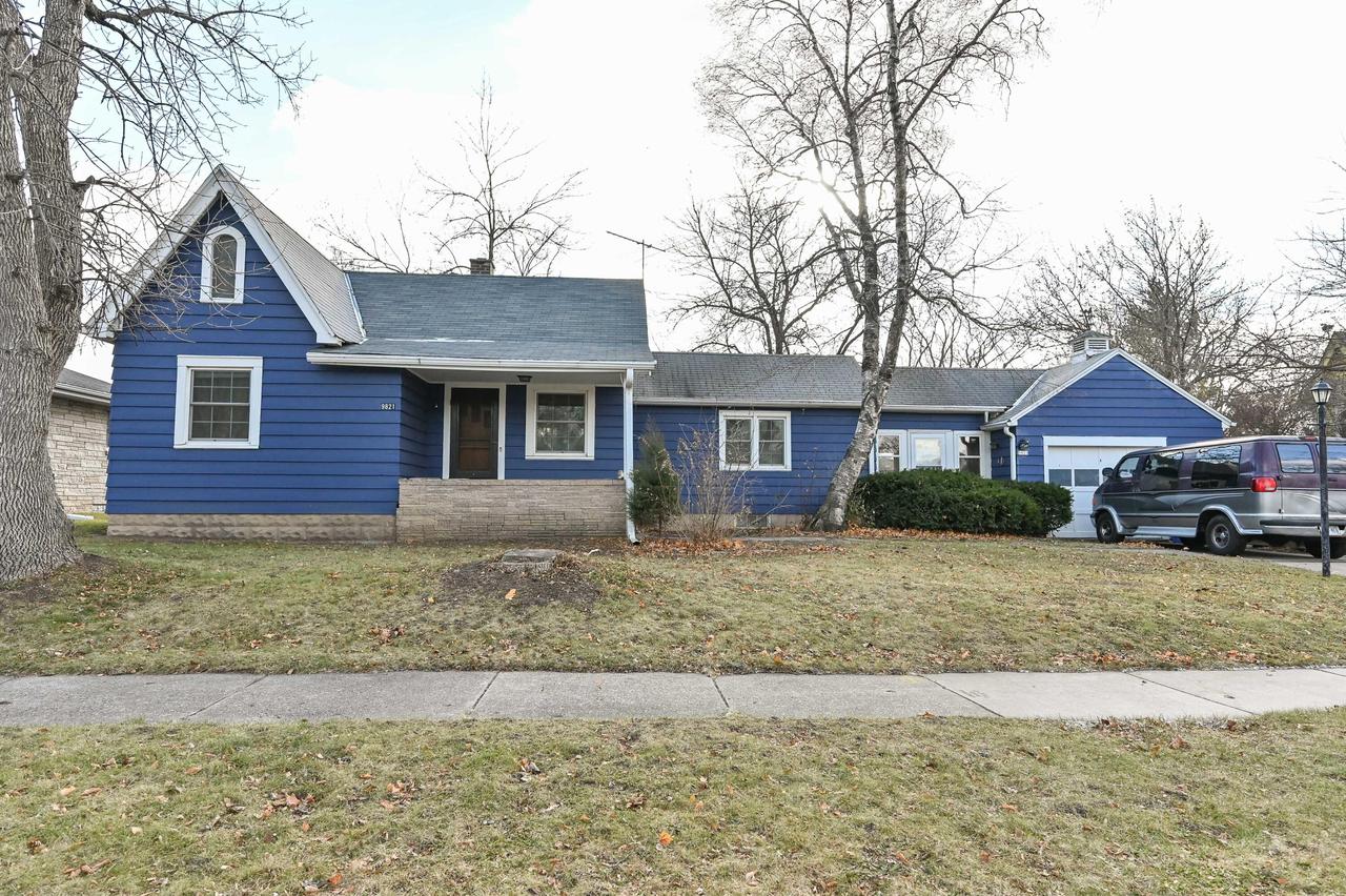 9821 W Arthur Ave., West Allis, WI 53227