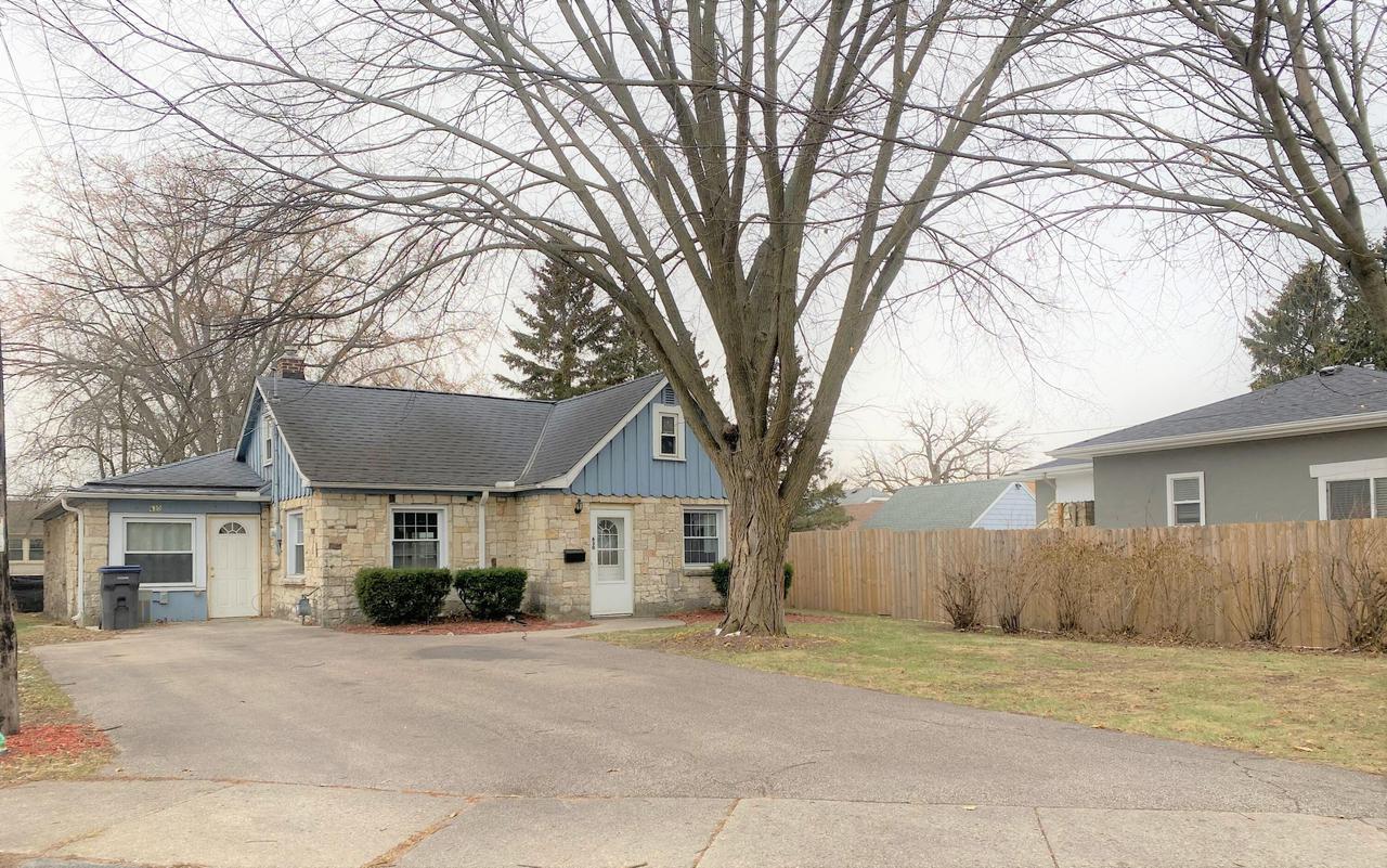 630 Westowne Ave., Waukesha, WI 53188