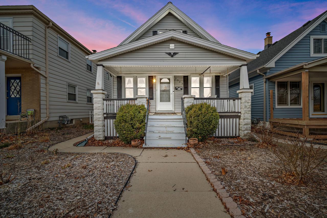 2323 S 74th St., West Allis, WI 53219