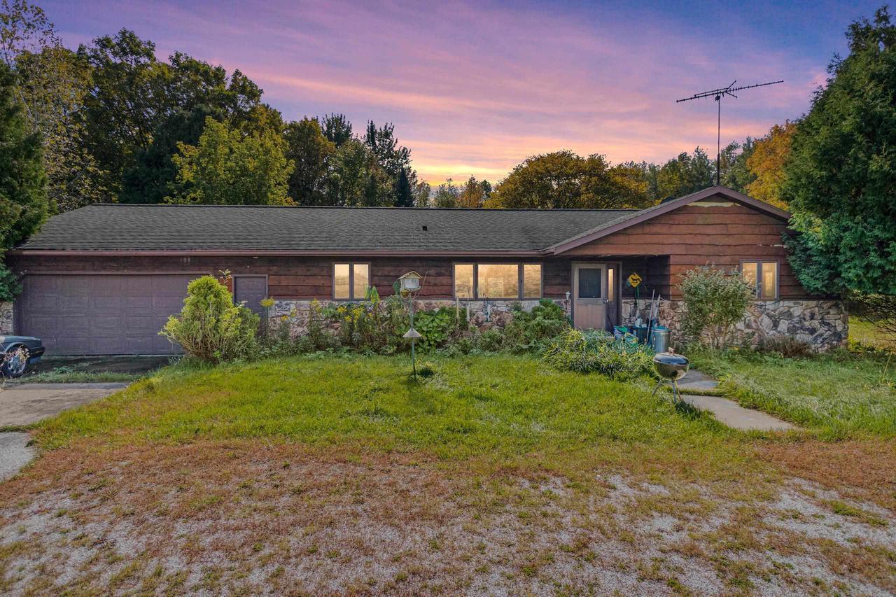 1121 Crystal Springs Rd., Two Rivers, WI 54241