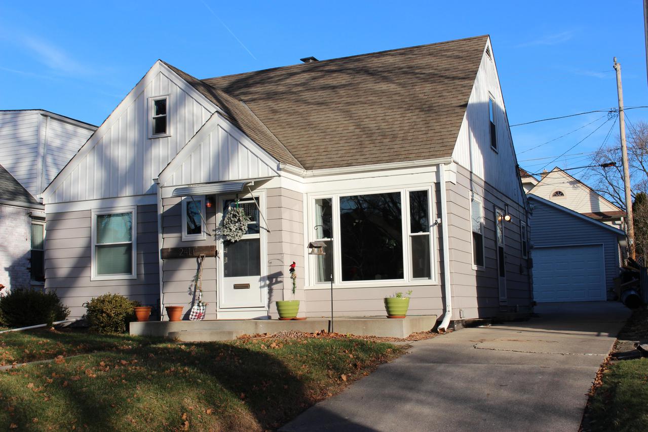 2414 N 62nd St., Wauwatosa, WI 53213