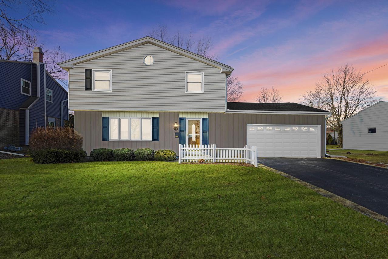 815 8th Ave, Grafton, WI 53024