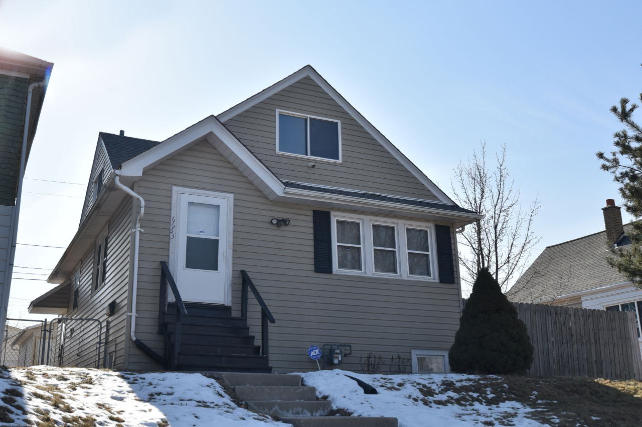 6653 W Burleigh St, Milwaukee, WI 53210