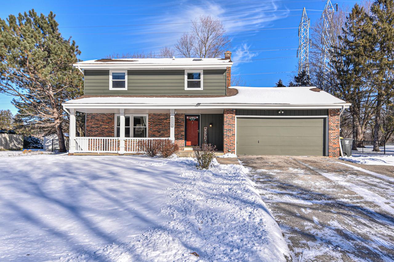 12240 W Ripley Ave, Wauwatosa, WI 53226