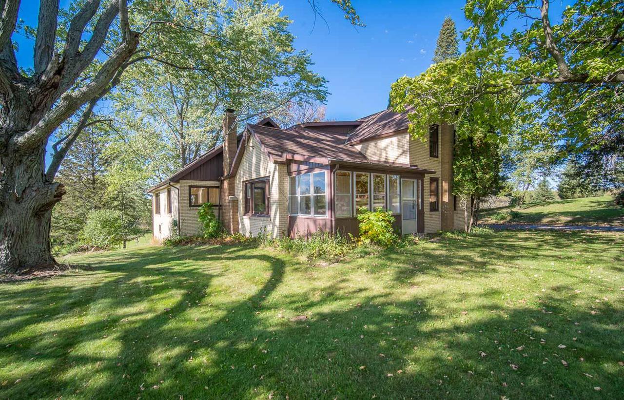 N5049 Inlynd Dr., Concord, WI 53178