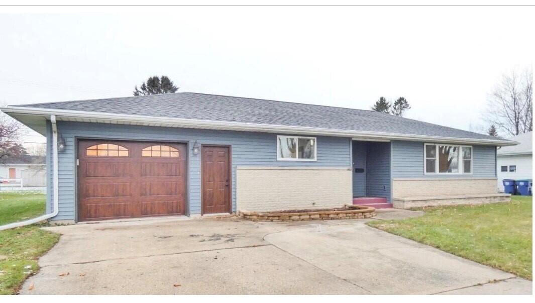 1403 First St, Kewaunee, WI 54216