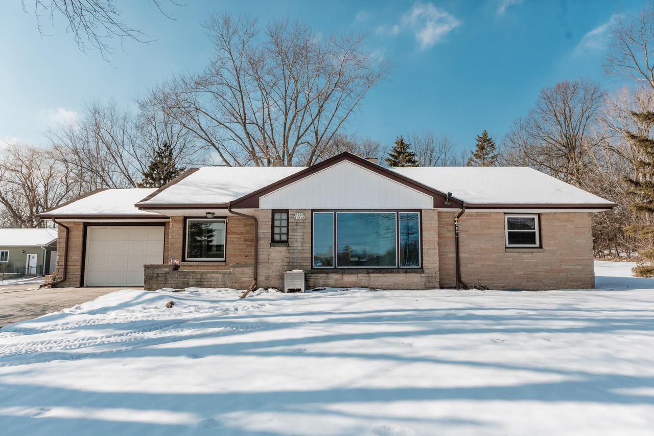 W220S7515 Crowbar Dr., Vernon, WI 53150