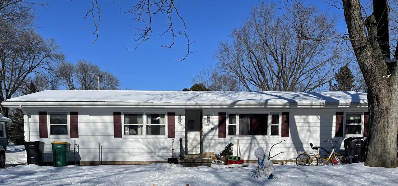 416 Kane St #418, Fall River, WI 53932