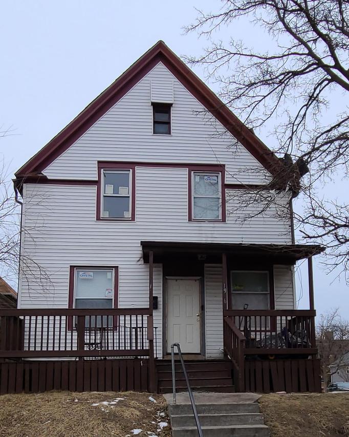 1956 N 37th St, Milwaukee, WI 53208