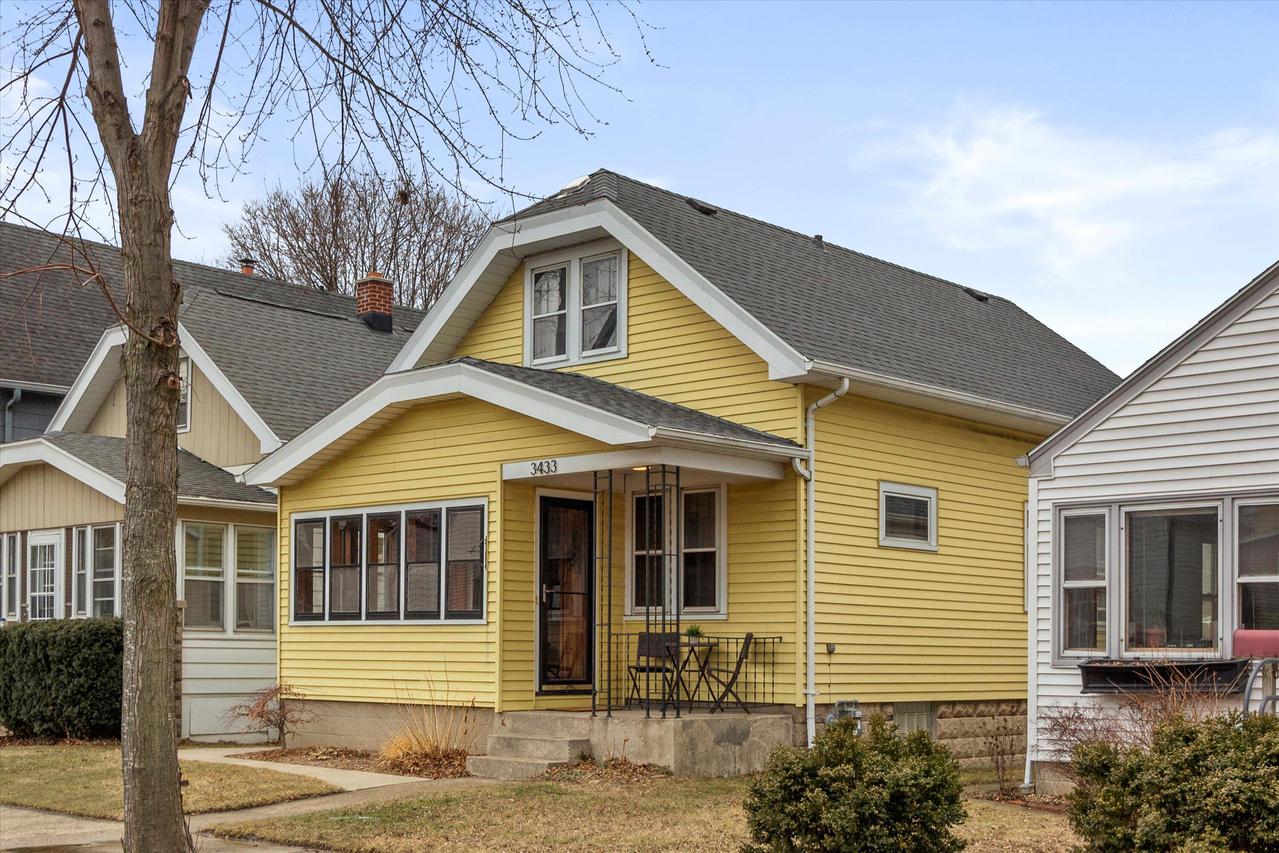 3433 S California St., Milwaukee, WI 53207