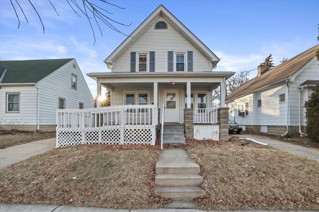 315 N 71st St., Wauwatosa, WI 53213