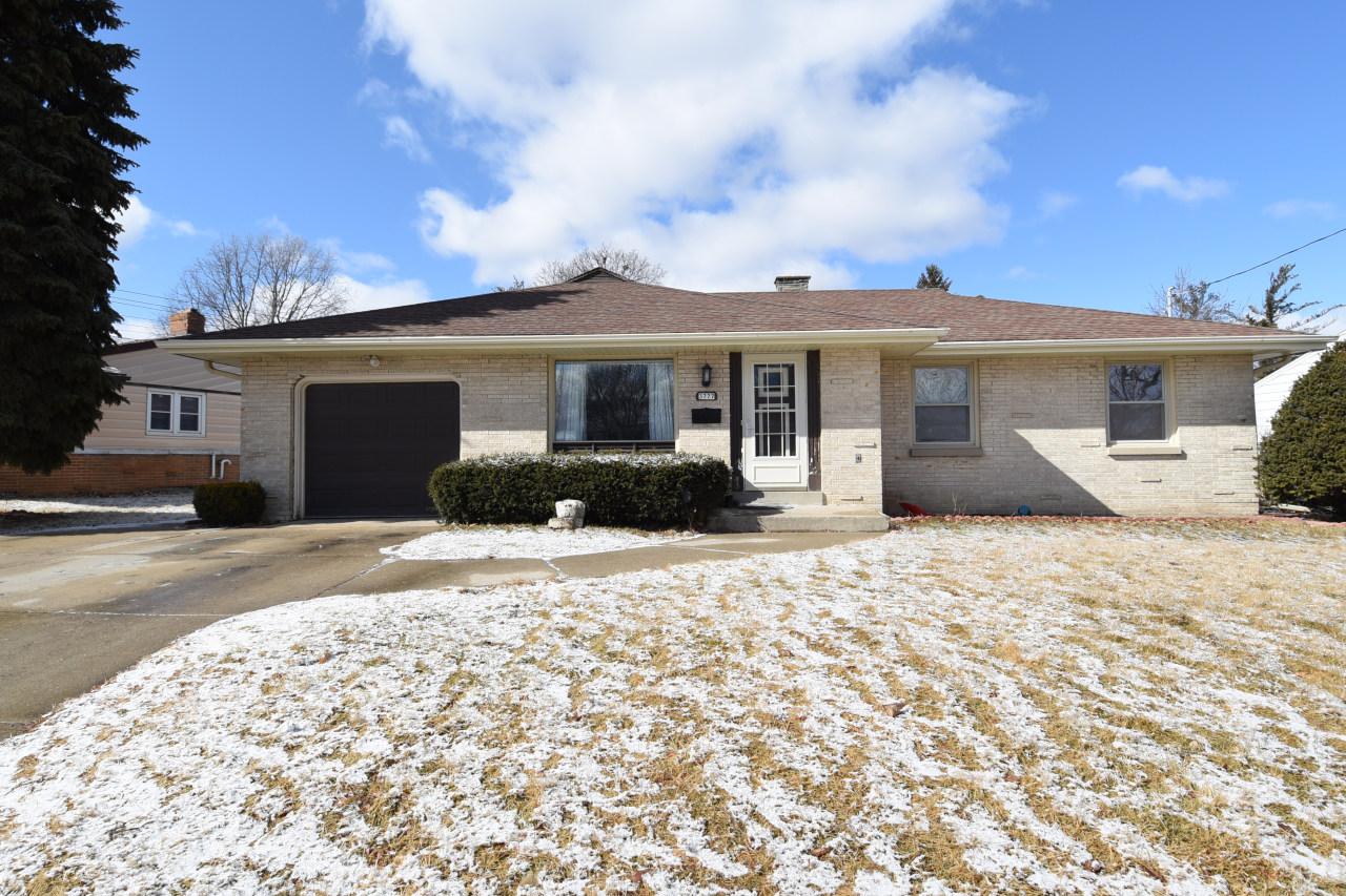 3777 S 69th St., Milwaukee, WI 53220