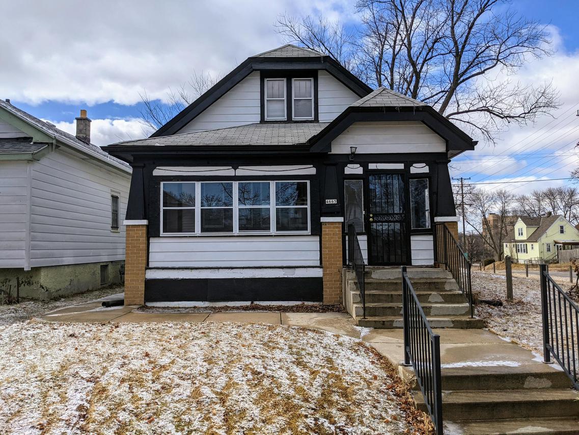 4665 N 30th, Milwaukee, WI 53209