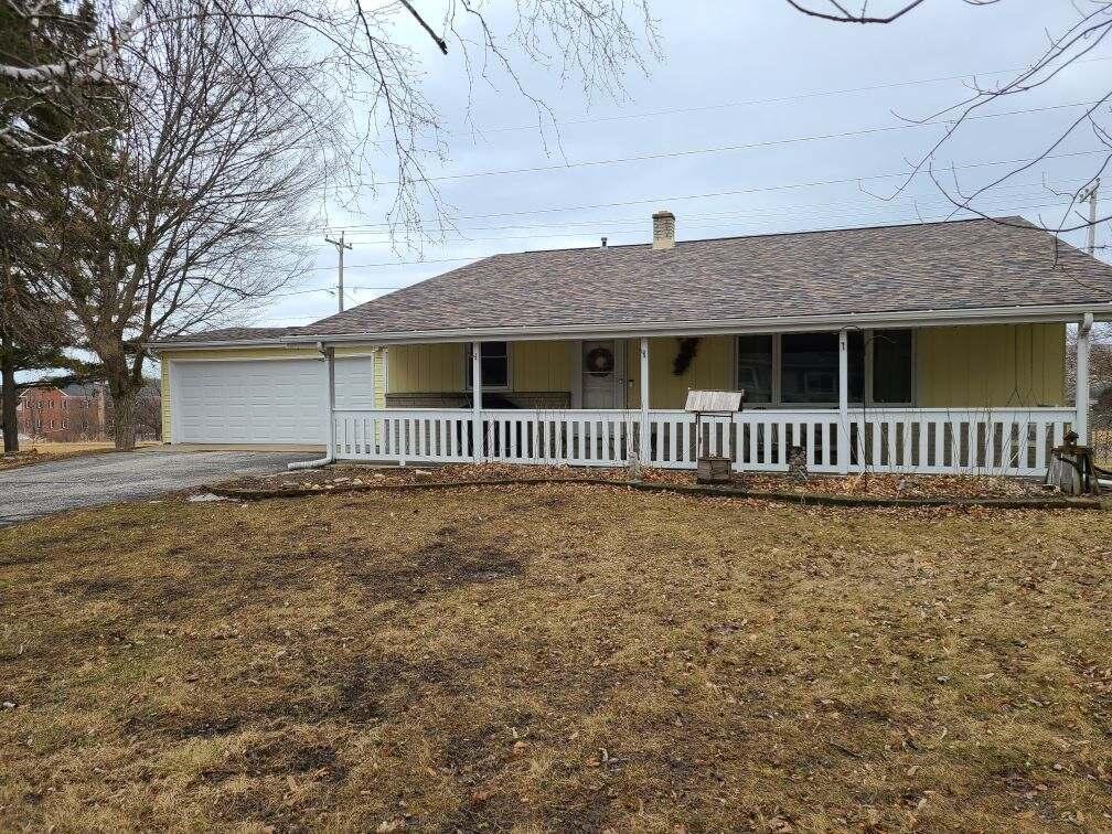 2233 Patricia Ln., Waukesha, WI 53188