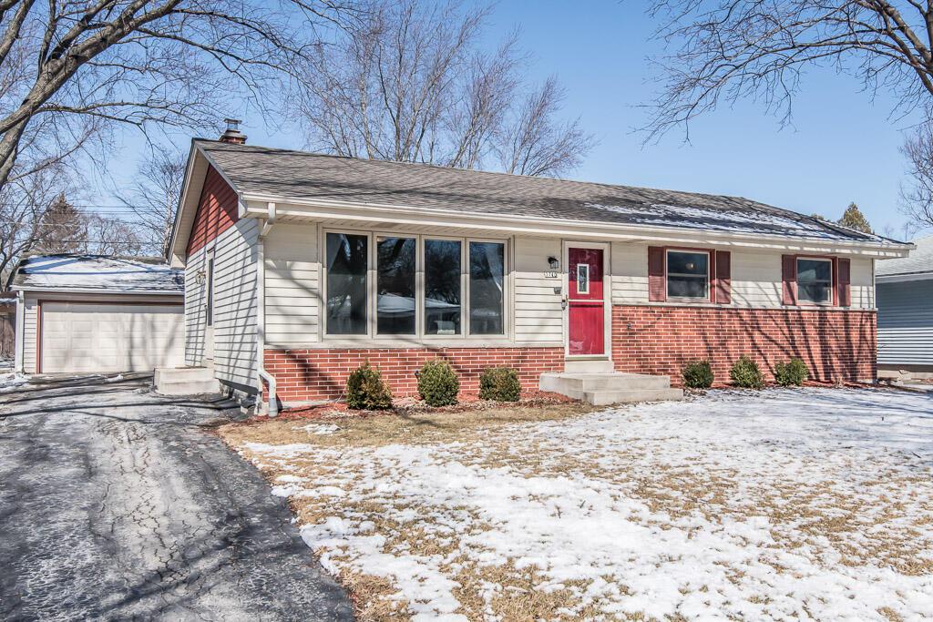 3710 W Parnell Ave, Milwaukee, WI 53221
