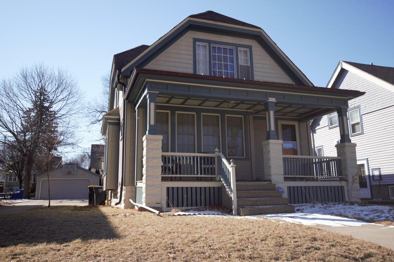 6925 Cedar St., Wauwatosa, WI 53213