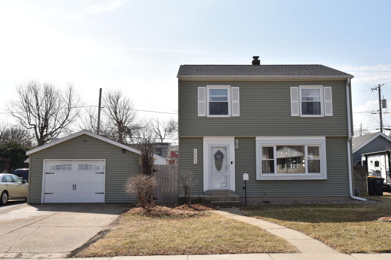7503 Hennessey Ave., Wauwatosa, WI 53213