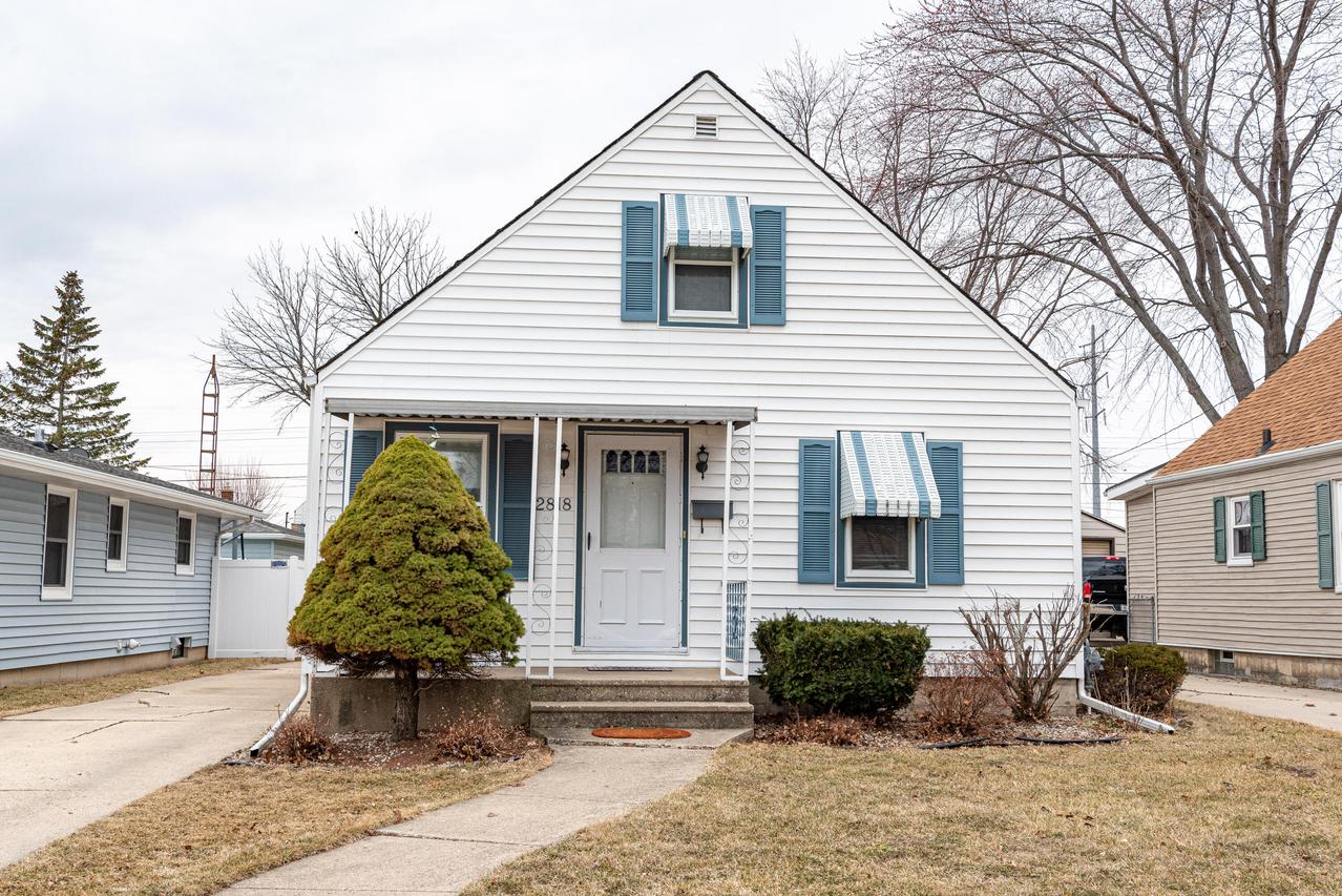 2818 26th Ave, Kenosha, WI 53140