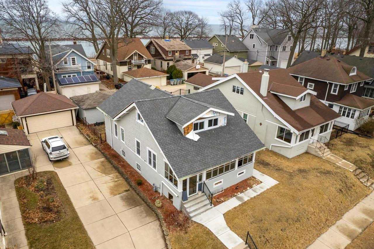 3026 S Superior St, Milwaukee, WI 53207