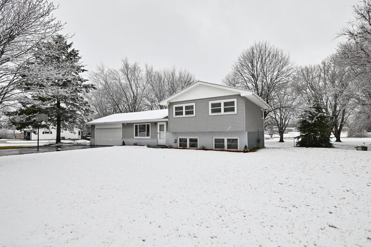 W241S10105 Meadow Cir., Vernon, WI 53103