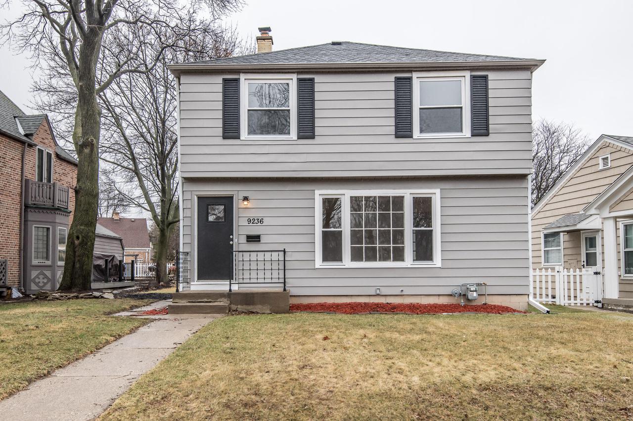 9236 Stickney Ave, Wauwatosa, WI 53226