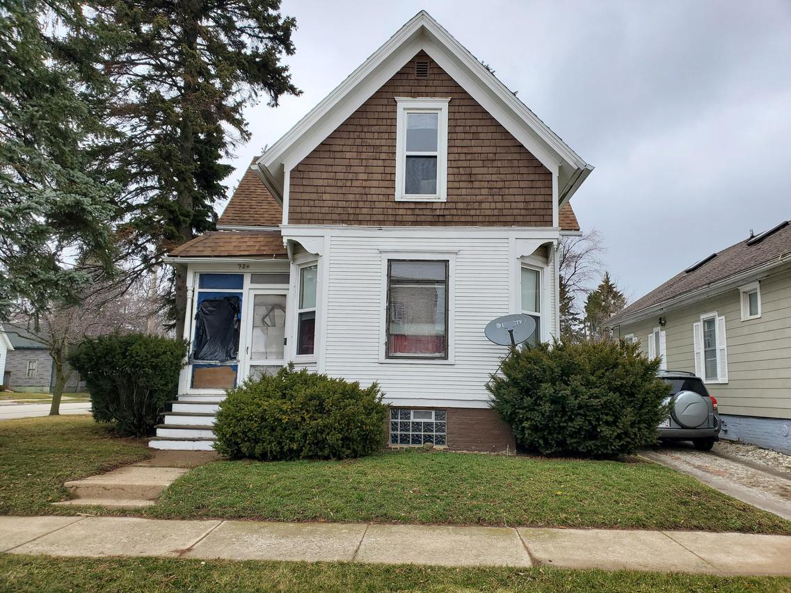 924 Hagerer St., Racine, WI 53402