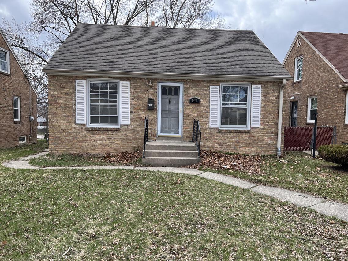 4461 N 39th St, Milwaukee, WI 53209
