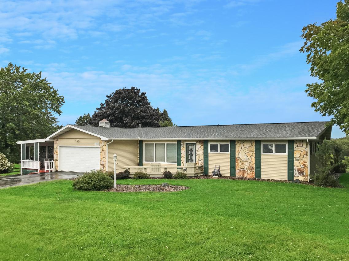 W4960 Woodhaven Dr., Shelby, WI 54601