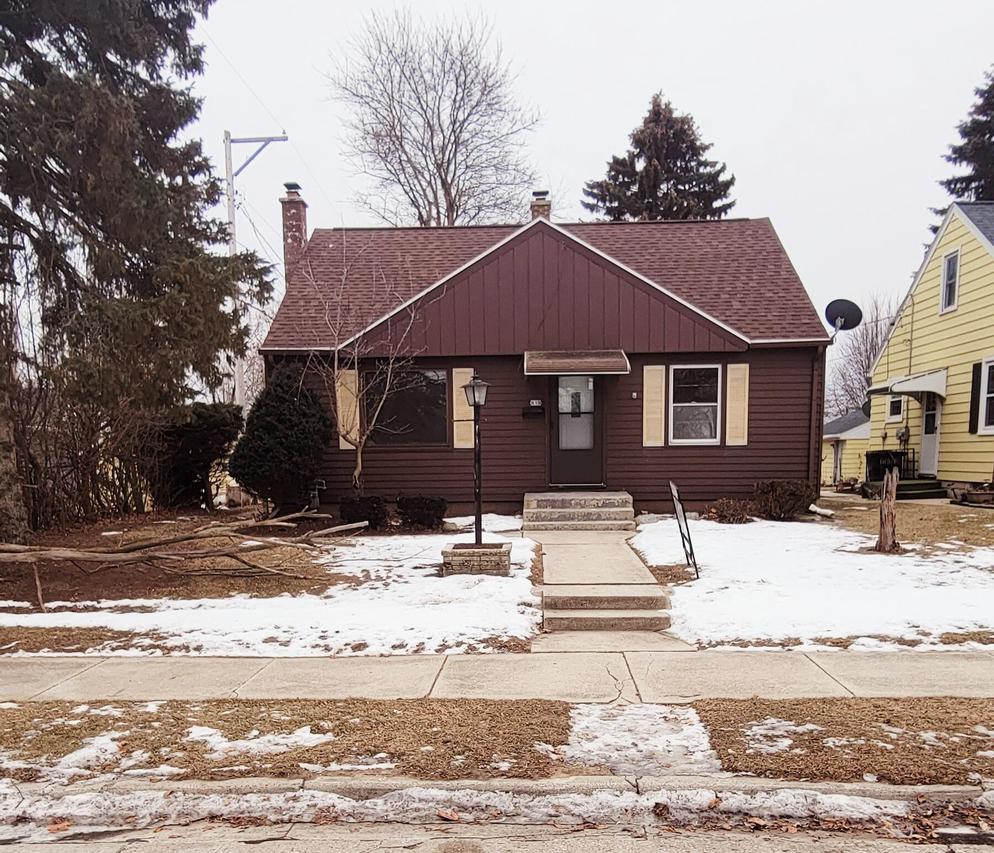 819 Humboldt Ave., Sheboygan, WI 53081