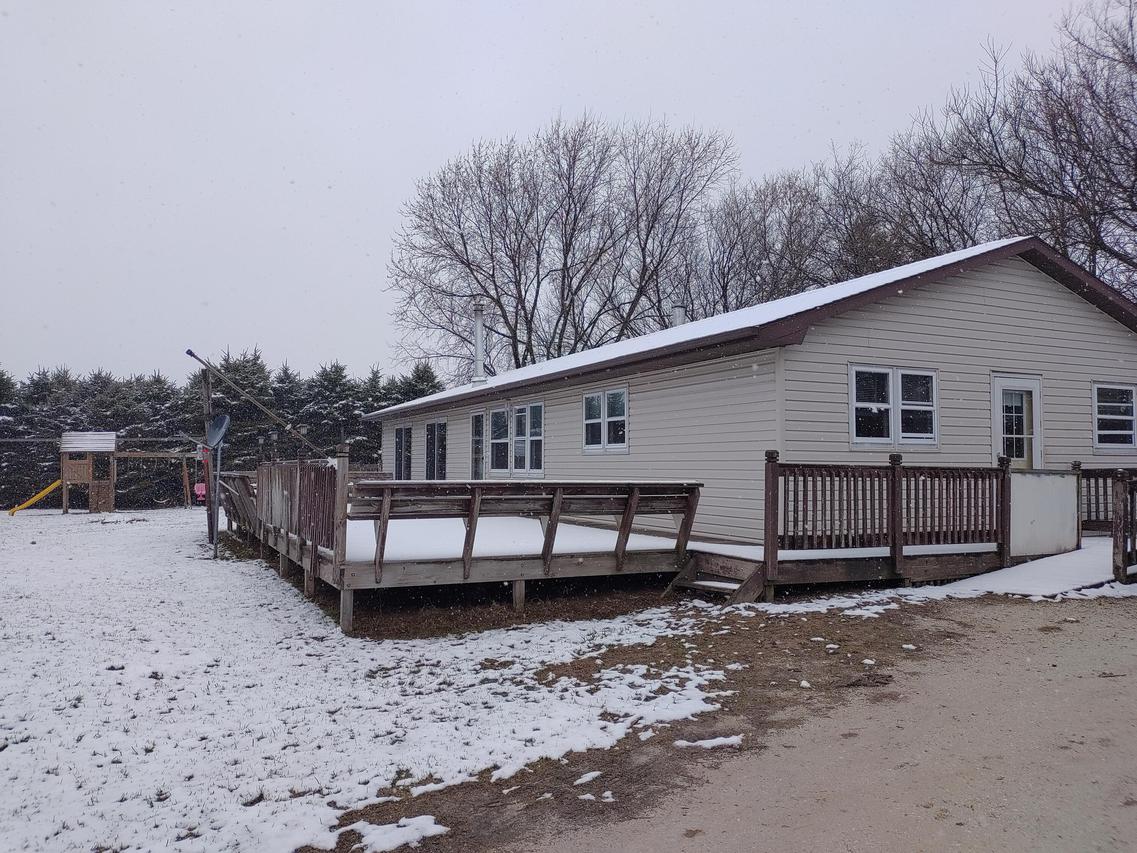 7917 Carstens Lake Rd., Newton, WI 54220