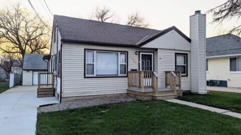 1704 Murray Ave., Waukesha, WI 53186