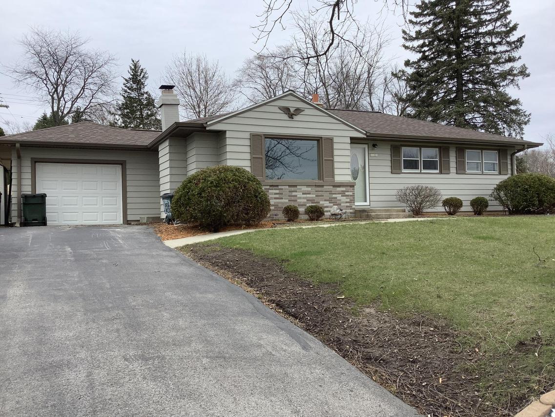 11221 W Potter Rd., Wauwatosa, WI 53226