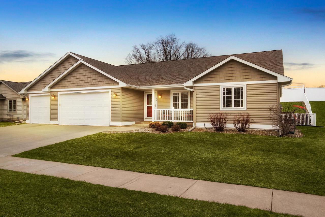 306 Grant St, Holmen, WI 54636
