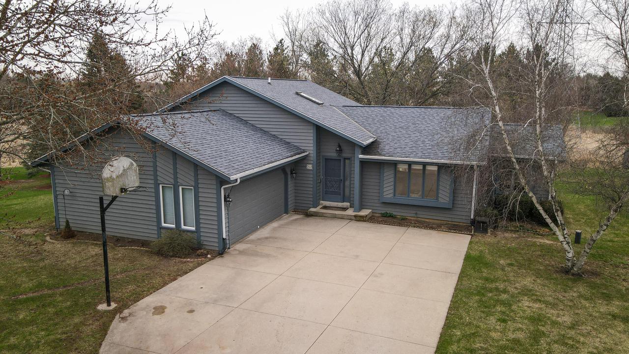 W235S6735 Salem Ct., Vernon, WI 53189