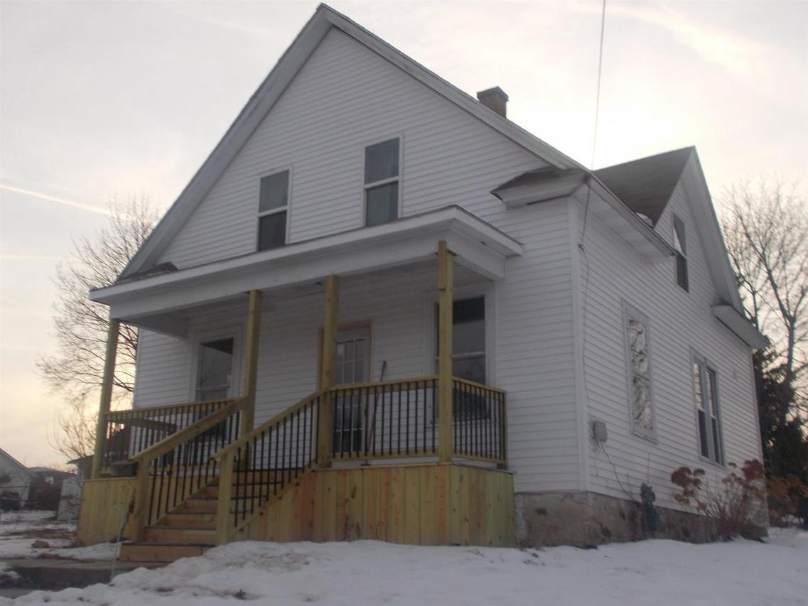 1911 Monroe St., New Holstein, WI 53061